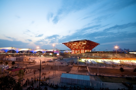 2010 Shanghai World Expo Building china pavilionのeditorial素材