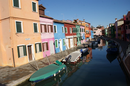 Canal with Boats in Burano, Veniceのeditorial素材