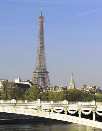 Riverside of Paris with Eiffel tower, Franceの写真素材