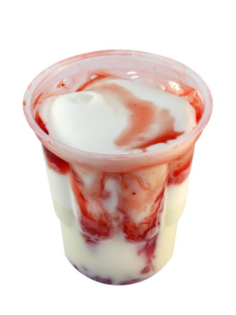 delicious strawberry ice cream on a white background

の写真素材
