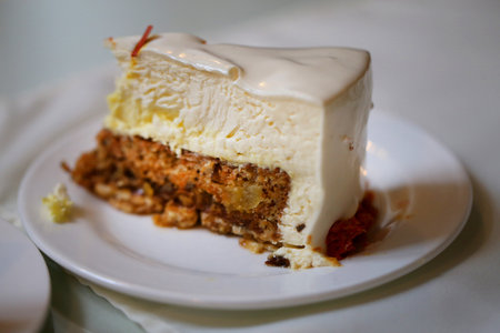 Photo of a delicious cheesecake in a cafeの写真素材