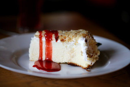 Photo macro of a delicious sweet piece of dessert in a restaurantの写真素材