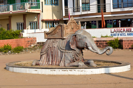FEBRUARY 8, 2014, PURI, ORISSA, INDIA - Sculpture of elephant in front of hotel Larica Holiday Innのeditorial素材