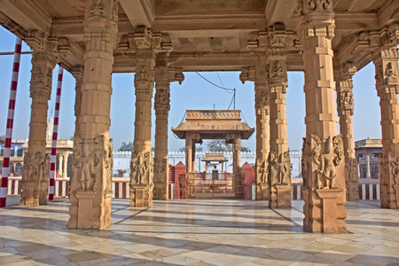 MARCH 3, 2014, VRINDAVAN, UTTAR PRADESH, INDIA - Detail of the famous Rangaji templeのeditorial素材