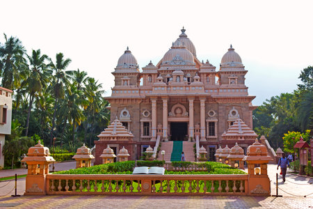 JAN 30, 2015, CHENNAI, TAMIL NADU, INDIA - Temple of the Ramakrishna missionのeditorial素材