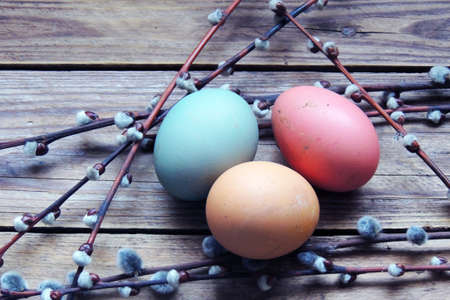 Easter background. easter eggs on a tabble easter background
