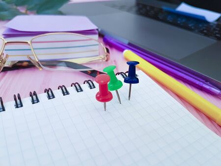 pushpin notepad office