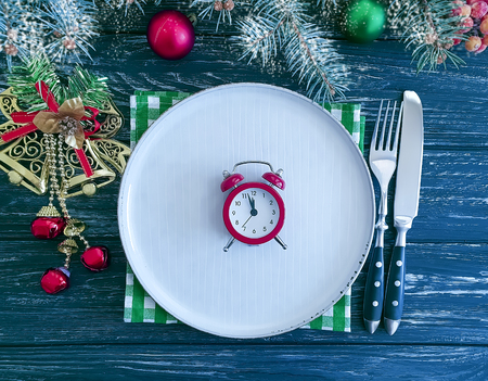 Christmas tree branch plate alarm clock