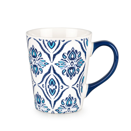 Mug isolated on white background with clipping path.の写真素材