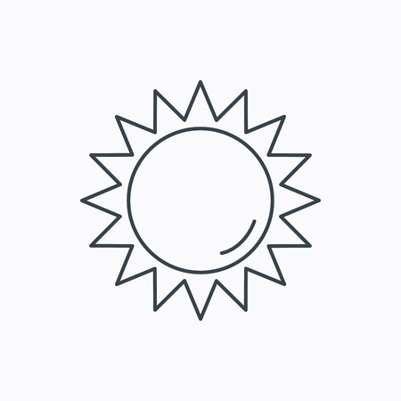 Sun rays icon. Summer sign. Hot weather symbol. Linear outline icon on white background. Vectorのイラスト素材