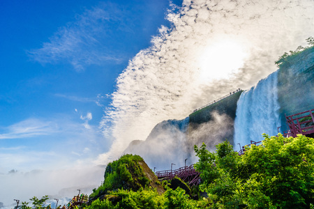 Water rushing over Niagara Fallsの写真素材