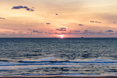 Virginia Beach Sunrise, Virginia Beach, Virginiaの写真素材