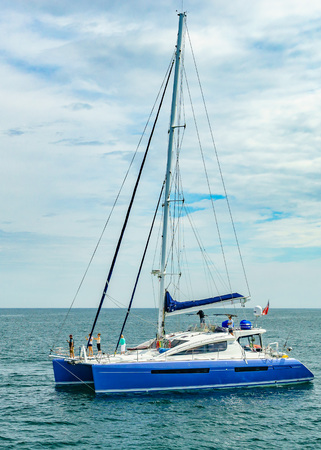 Provincetown, Cape Cod, Massachusetts, US - August 15, 2017 Catamaran and his crew looking for a whaleのeditorial素材