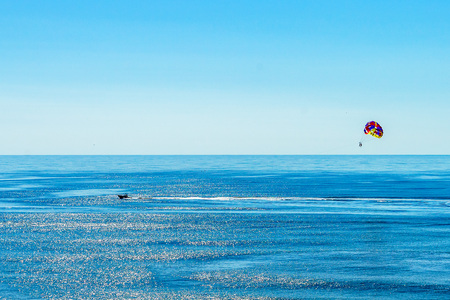 Myrtle Beach South Carolina US September 13, 2017 Beach paraglider and boatのeditorial素材