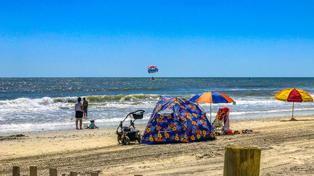 Myrtle Beach family on beachfront Myrtle Beach South Carolinaのeditorial素材