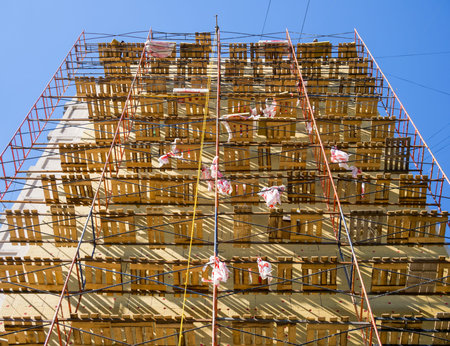 Voronezh, Russia - August 29, 2019: Scaffolding mounted at the end wall of the building for its insulationのeditorial素材