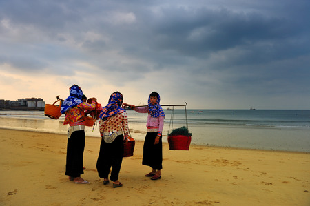 The fishing maidens at the beach sideのeditorial素材