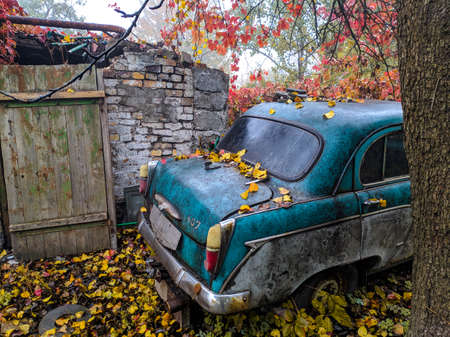old cars. vintage car. retro car. wheels and engine. body and interior. control mechanisms.の写真素材