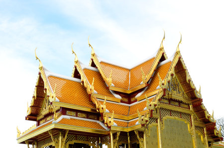Multiple roof tiers , Thai art