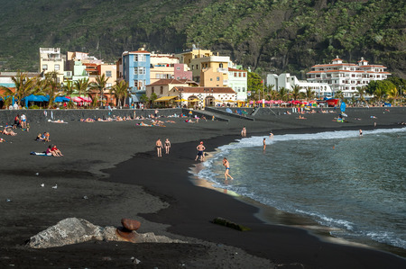 LA PALMA, CANARY ISLANDS, SPAIN - JANUARY 2006: Beach and promenade of Puerto de Tazacorte on La Palma, one of the Canary Islands, Spainのeditorial素材