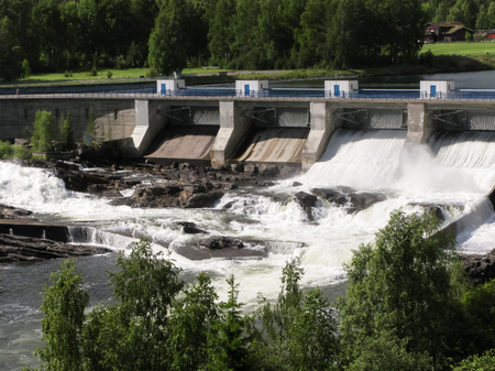 Hydroelectric power station in Hunderfossen, Gudbrandsdal river, Oppland, Norwayのeditorial素材