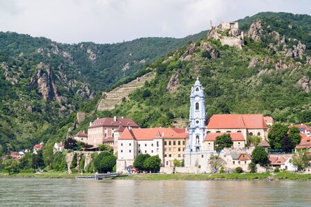 View of Danube river and town of Durnstein with abbey and old castle, Wachau valley, Lower Austriaのeditorial素材