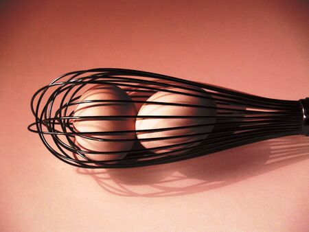 egg in whisk redの写真素材