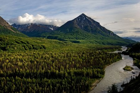 Moutains and Matanuska river along Alaskan highway 1
