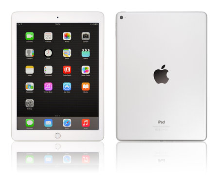 KIEV, UKRAINE - JANUARY 29, 2015: Brand new white Apple iPad Air 2, 6th generation of the iPad, developed by Apple inc. and was released on October 16, 2014のeditorial素材