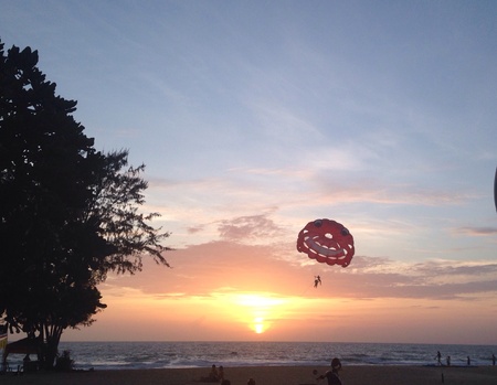Sunset at beachの素材