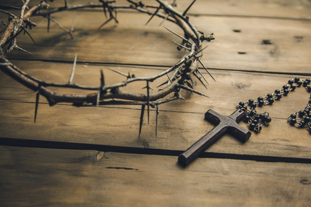 Crown of thorns on wood desk  Christian conceptの写真素材