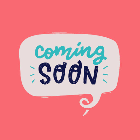 Coming soon hand drawn lettering text in speech bubble on the pastel pink background. Cartoon style message for a new product advert. Handwritten inscription for sing, icon, online shop, store. Vectorのイラスト素材