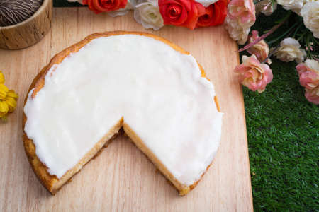 Homemade new york cheesecake decorate with flowersの写真素材