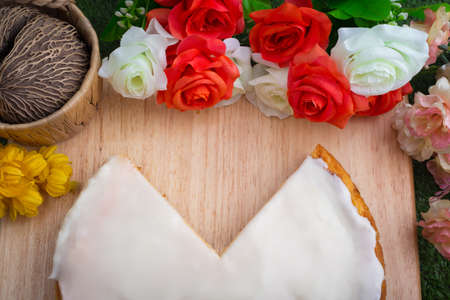 Homemade new york cheesecake decorate with flowersの写真素材