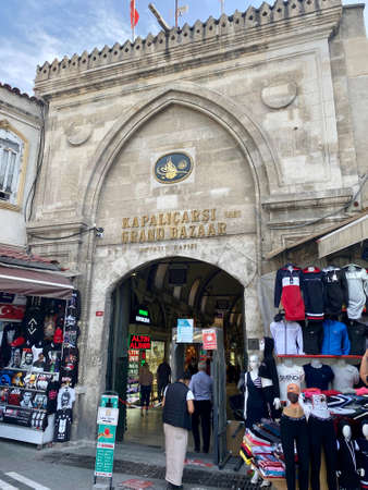 Istambul, Turkey - October 5, 2020: Temperature check at the entrance of the Grand Bazaar in Istambulのeditorial素材