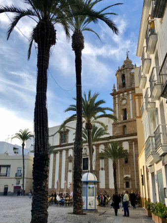 Cadiz, Andalucia, Spain - December 25, 2019: Church of Santiago Apostolのeditorial素材