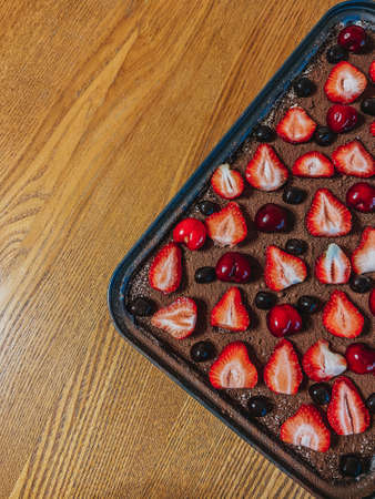 Strawberry pie on the tableの写真素材