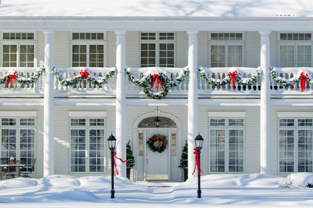 Wausau, Wisconsin, USA, December, 11, 2021, country house decorated for the Christmas season, horizontalのeditorial素材