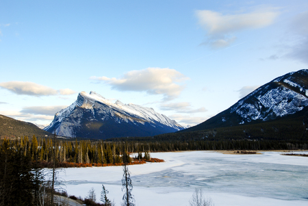 Vermilion Lake in Winter, Canadian Rockies, Alberta, Canadaの写真素材