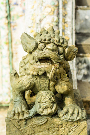 Stone lion decor in Wat Arun の写真素材