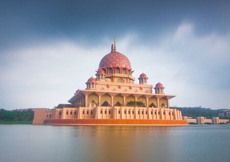 Masjid Putra in Putrajaya Malaysiaのeditorial素材
