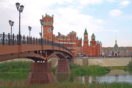 Yoshkar-Ola, Republic of Mari El, Russia - 08.20.2021. Resurrection Bridgeの写真素材