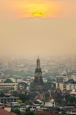 Sunset at Wat Arunの写真素材