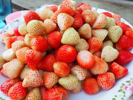 Strawberries are on the plate.の写真素材