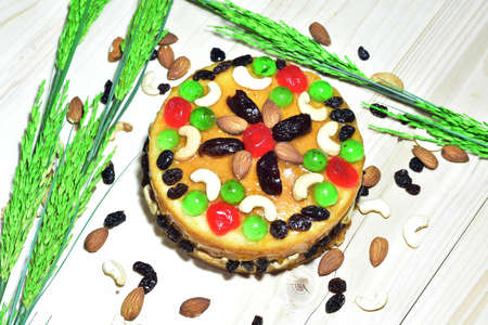 Selective focus, Butter cake on woodの写真素材