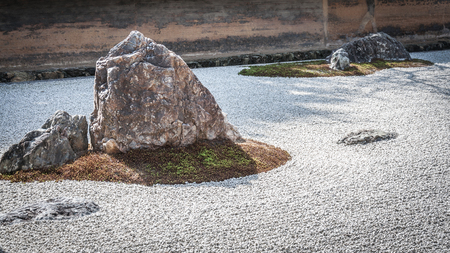 Ryoanji Temple rock garden in Kyoto, Japan.のeditorial素材