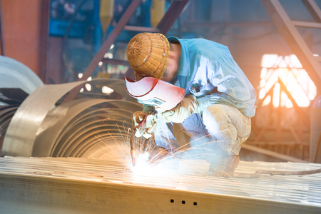 Worker cutting metalの写真素材