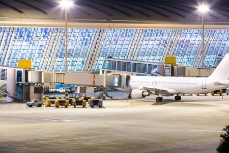 night checkのeditorial素材