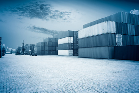 harbor freight,blue toned images.のeditorial素材