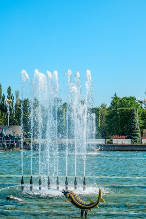MOSCOW, RUSSIA-August 10, 2023: VDNKh territory on a sunny day. Part of the Fountain Stone Flowerのeditorial素材